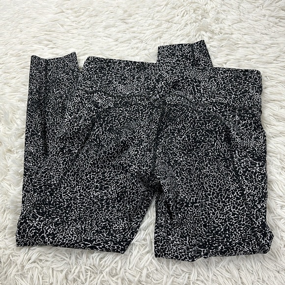 Lululemon Fast and Free Tight II 25" *Non-Reflective Nulux Polar Shift Ice Grey - Picture 6 of 6